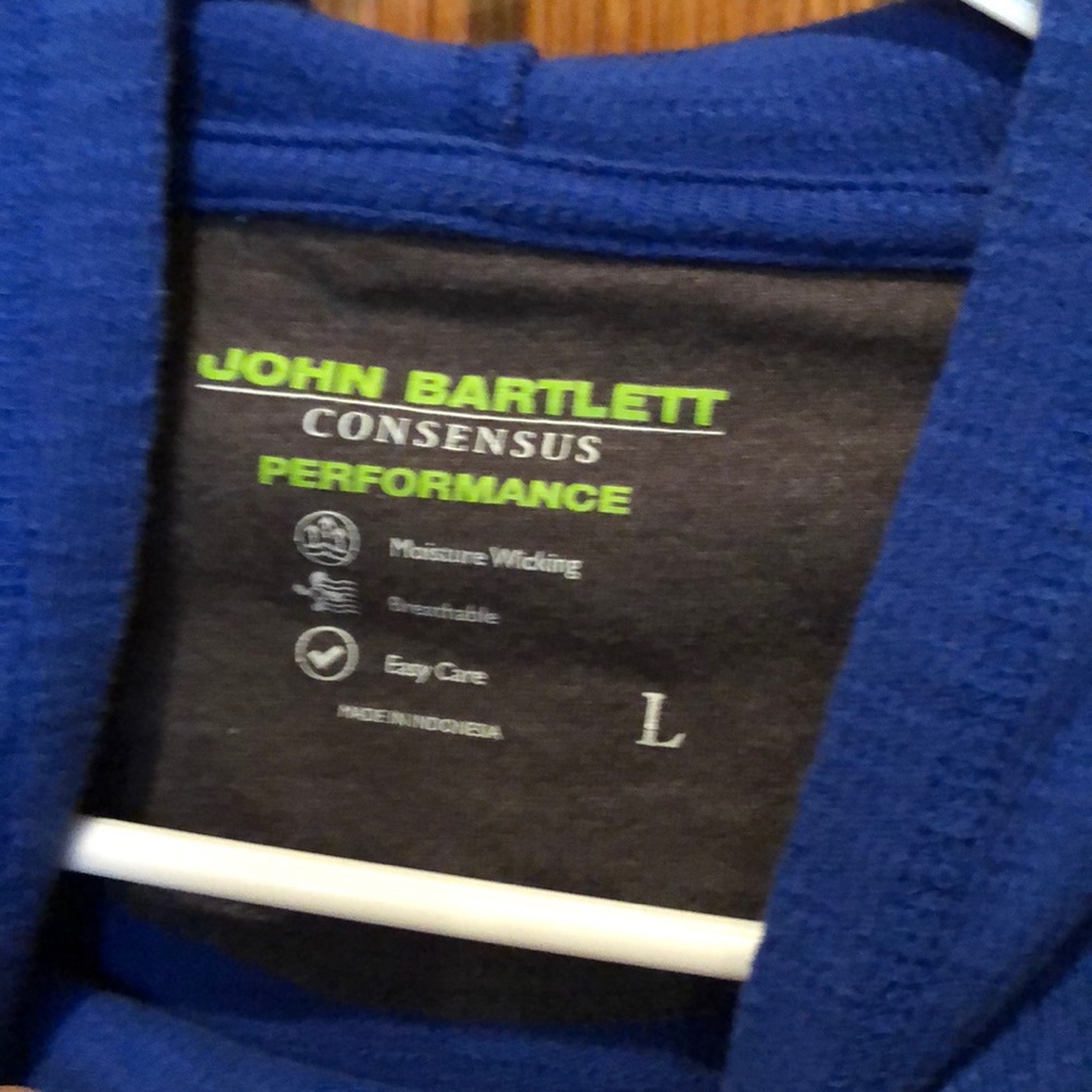 Pullover - Picture 2 of 2